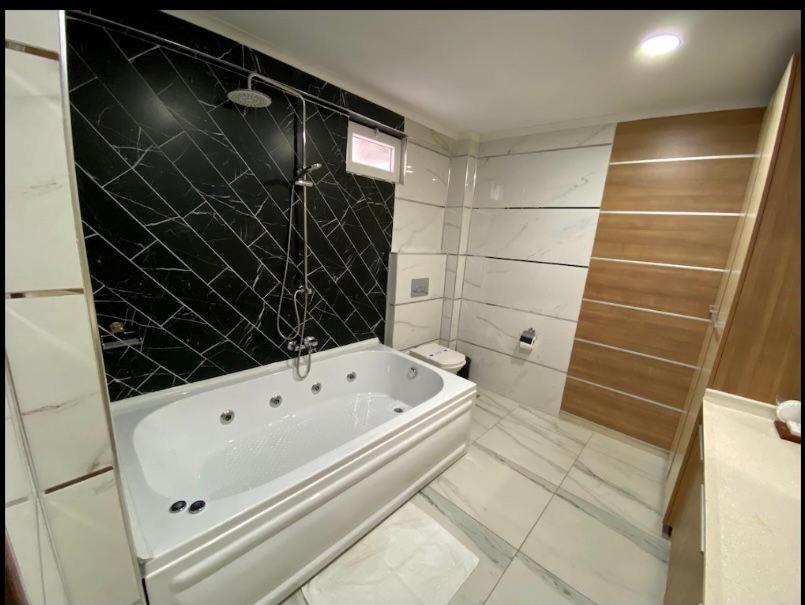 New Hotel Samsun Eksteriør bilde
